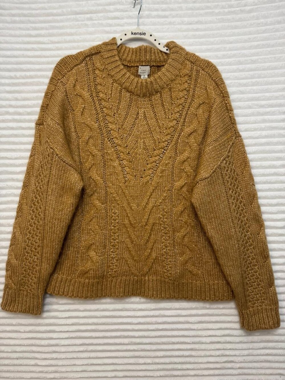 A New Day Cable Stitch SWEATER Pullover Crew Neck Mustard Gold Women's Size M